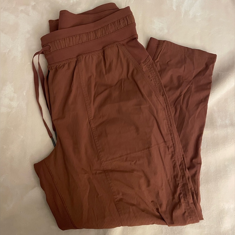 lululemon athletica women’s pants